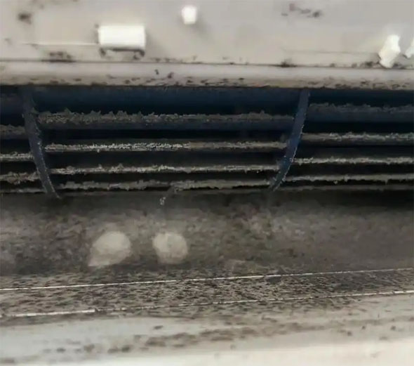 秭归空调吹的风有股烧焦味是怎么回事